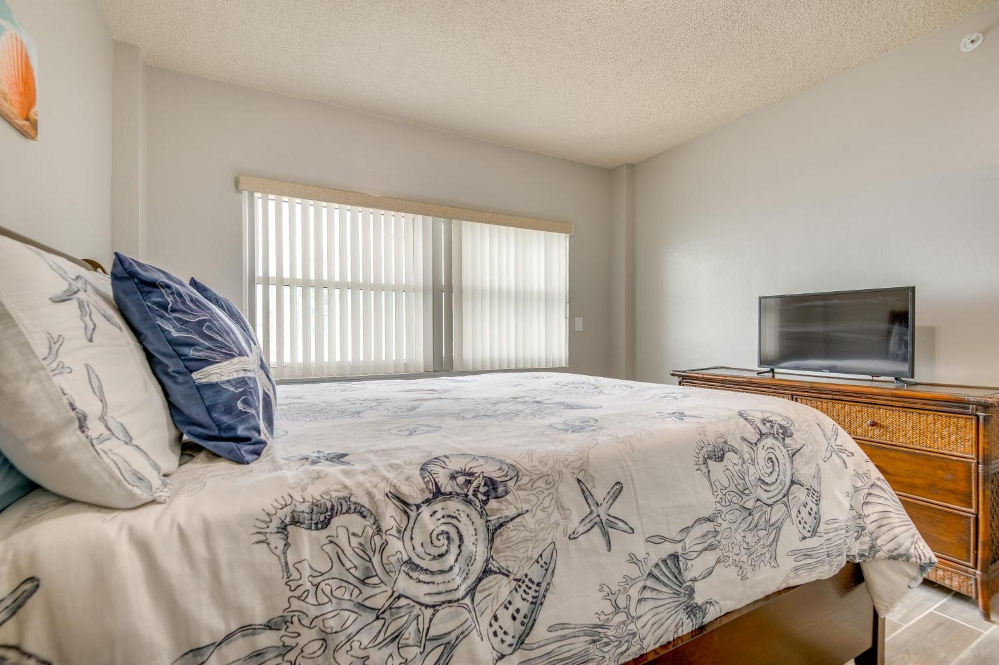 Walk To Shore Satellite Beach Condo With Ocean View Exterior photo
